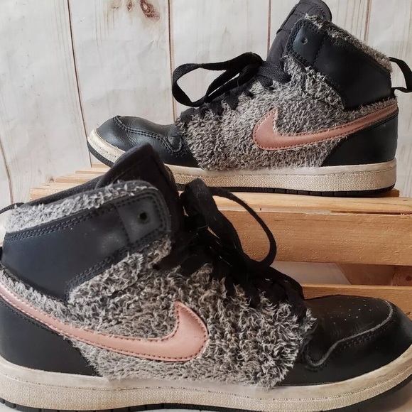 Jordan 1 Retro High GP Shoes 705321-022 Youth Sz 3Y Black/Bronze/Gray Faux Fur - Picture 6 of 7